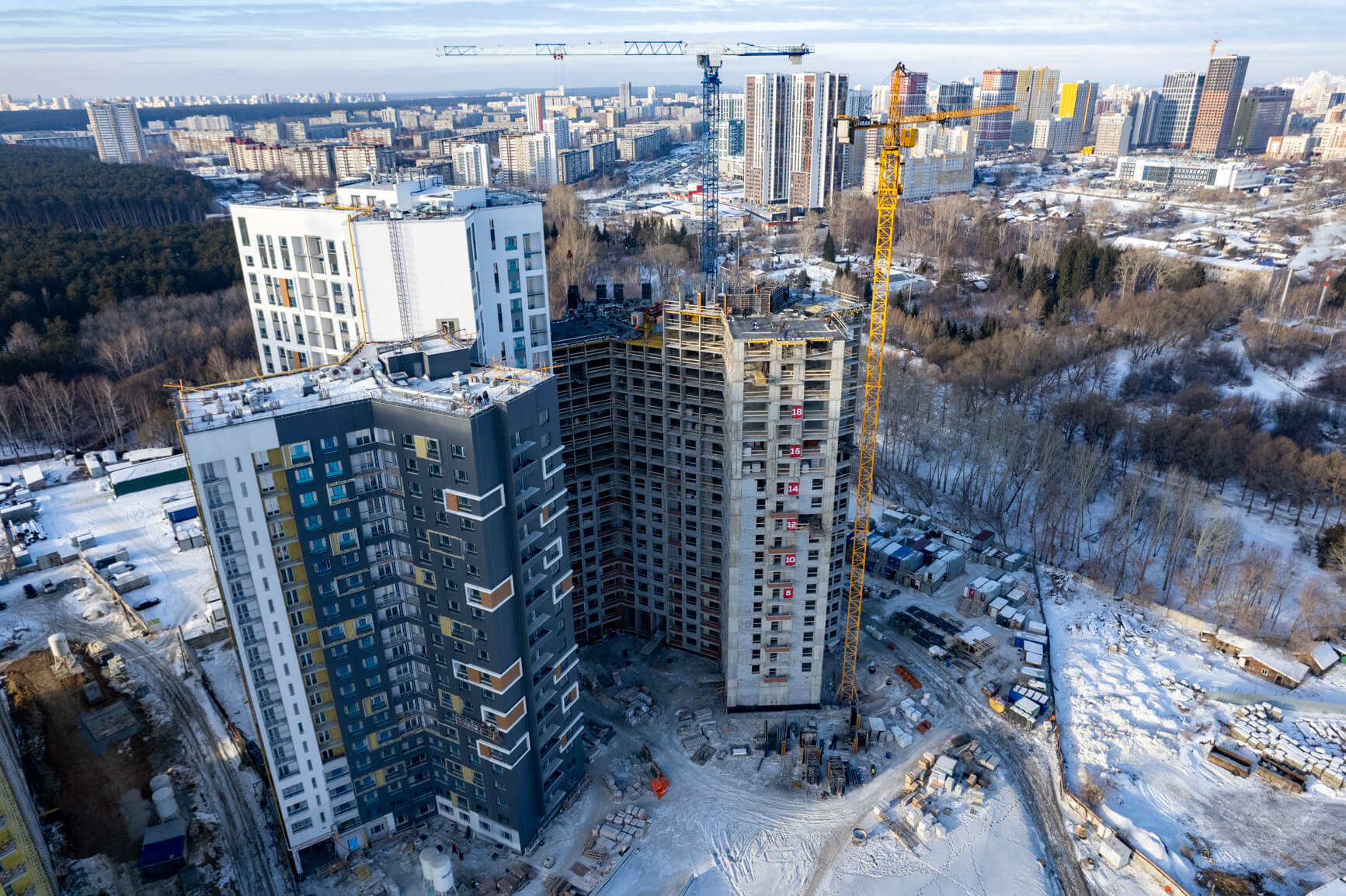 Green house екатеринбург. Ботаника Грин Хаус Екатеринбург. ЖК Грин Хаус. Ботаника Грин Хаус Екатеринбург ход строительства. Зеленый дом ЕКБ.